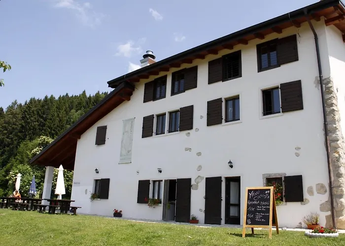 Affittacamere Trentino In Malga: Malga Zanga Arco